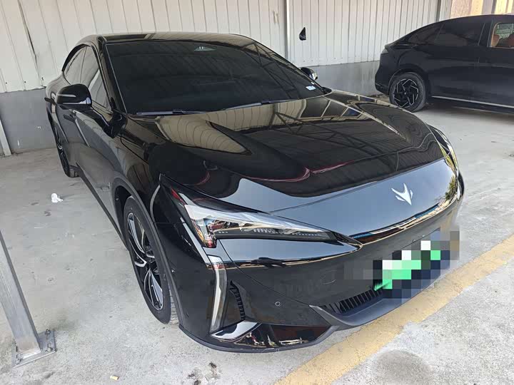 Photo 3 - BAIC Arcfox Alpha S5