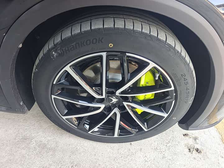 Photo 7 - BAIC Arcfox Alpha S5