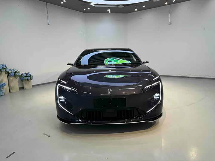 Фото 2 - Avatr 12