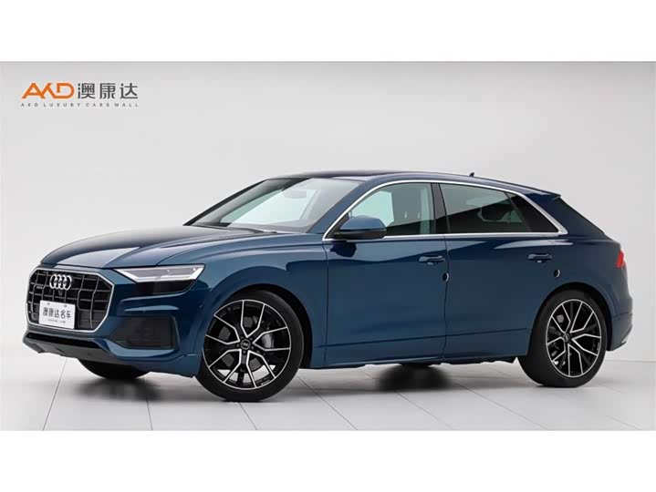 Фото 1 - Audi Q8