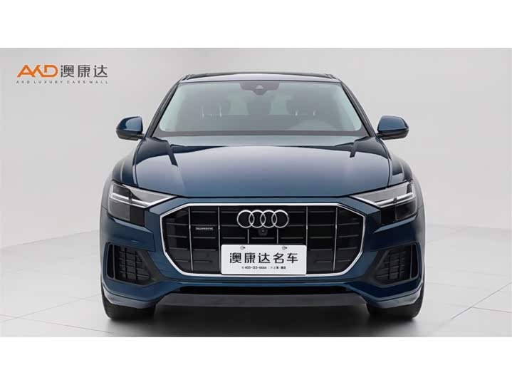 Фото 2 - Audi Q8