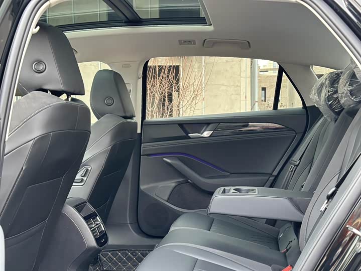 Фото 8 - Volkswagen Magotan