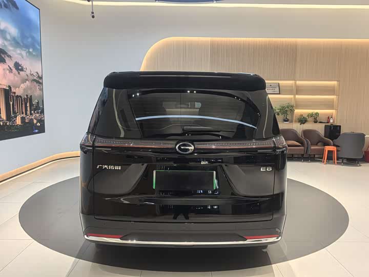 Фото 6 - GAC Trumpchi E8