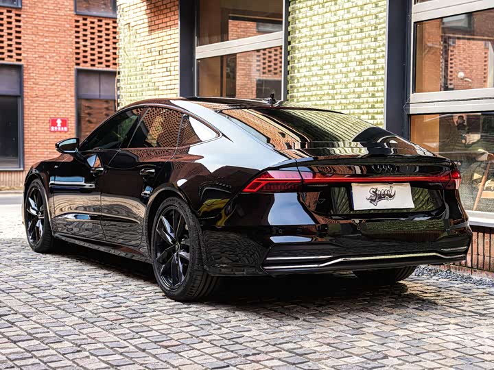 Фото 4 - Audi A7