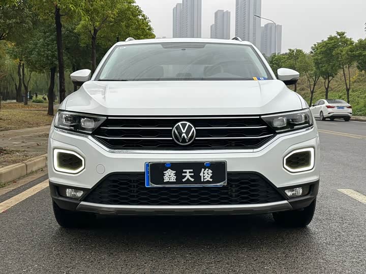 Фото 2 - Volkswagen T-Roc