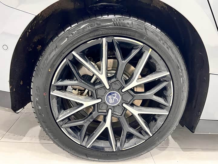 Фото 8 - BYD Han