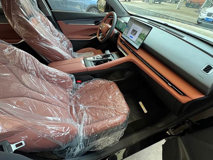 Фото 9 - Changan CS75 Plus