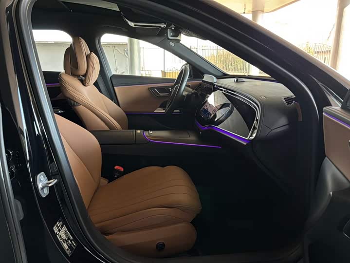 Фото 2 - Mercedes-Benz E-Class Hybrid