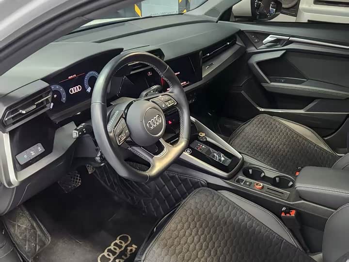 Фото 9 - Audi A3