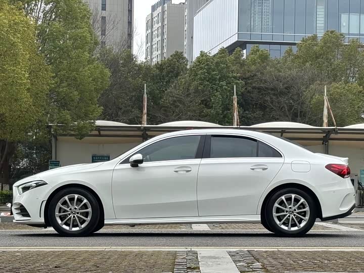 Фото 6 - Mercedes-Benz A-Class