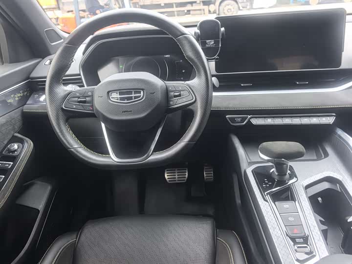 Фото 7 - Geely Preface