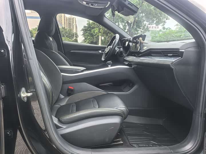 Фото 9 - Geely Preface