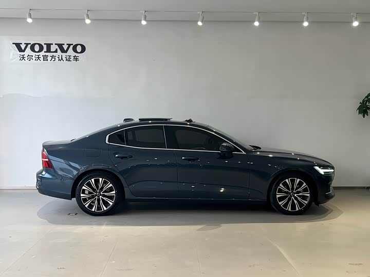 Фото 4 - Volvo S60