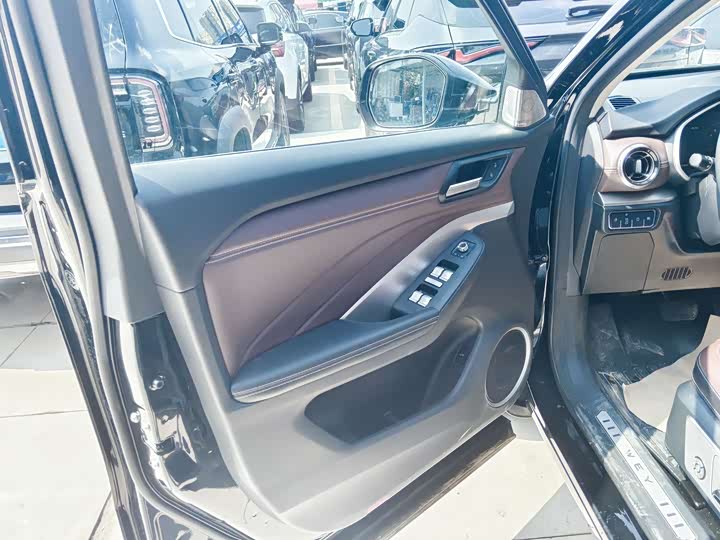 Фото 7 - Wey VV6