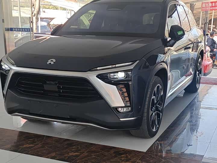 Photo 2 - Nio ES8