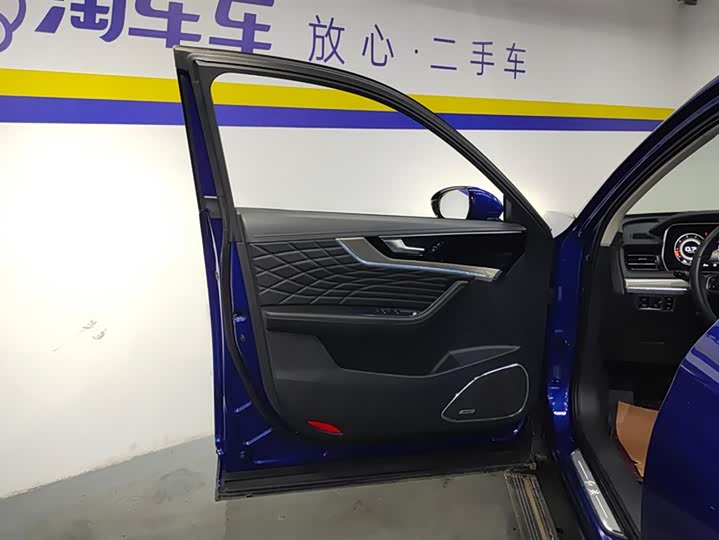 Фото 7 - Hongqi HS5