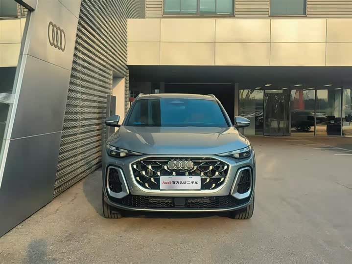 Фото 2 - Audi Q5L