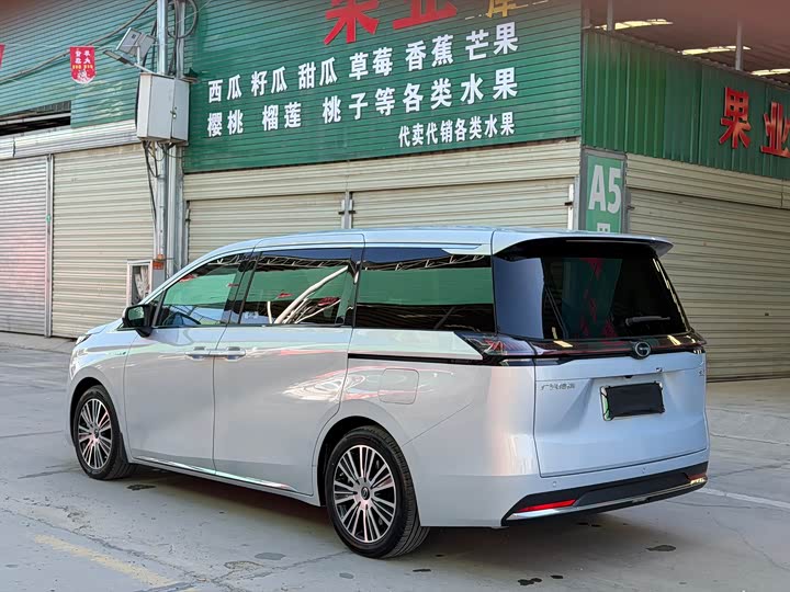 Фото 6 - GAC Trumpchi E8