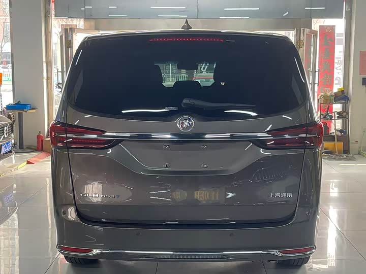 Фото 4 - Buick GL8 ES