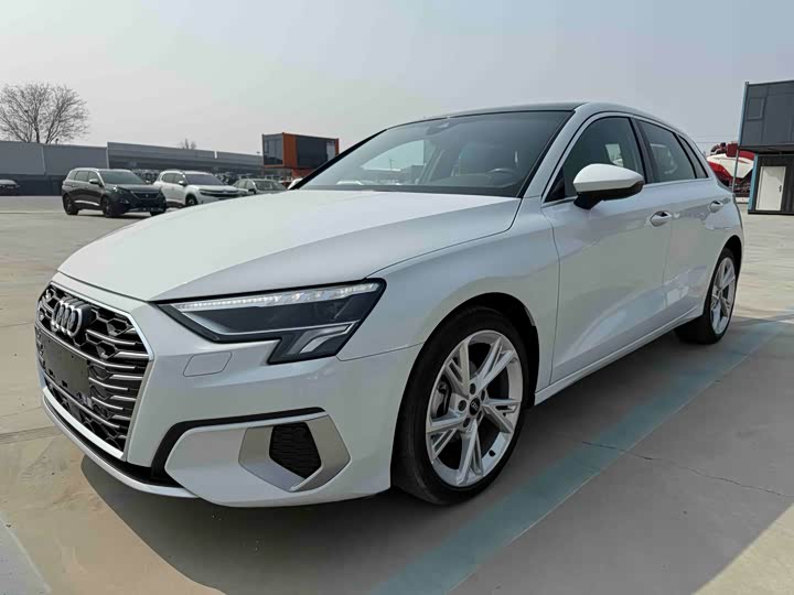 Фото 1 - Audi A3