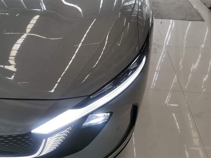 Photo 5 - Mazda EZ-6