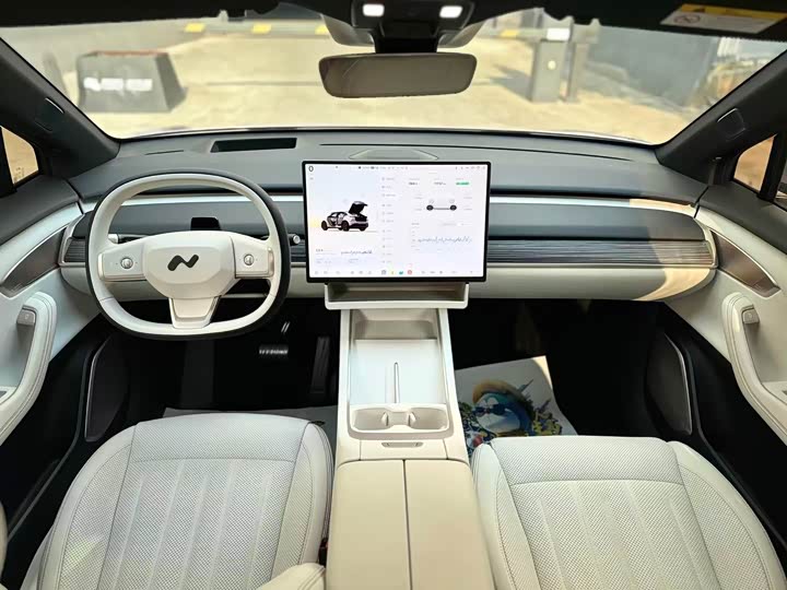 Фото 8 - Nio Onvo L60