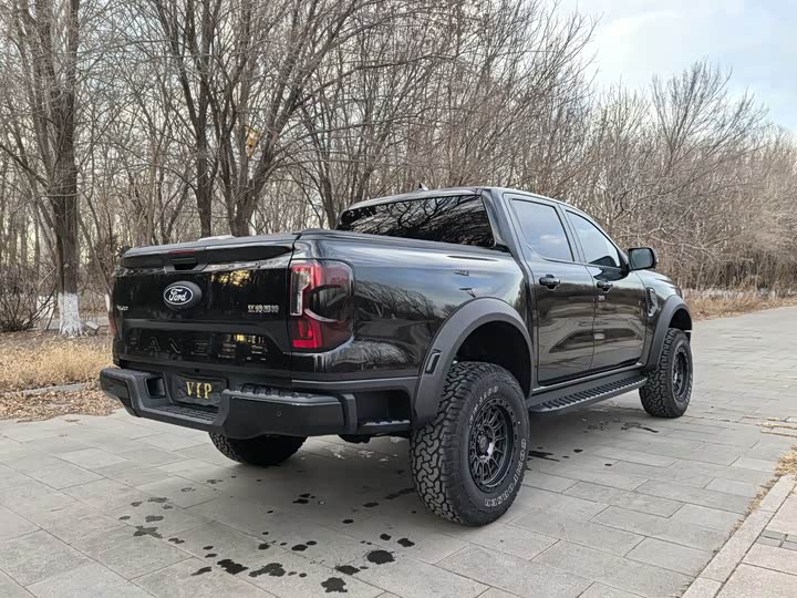 Photo 4 - Ford Ranger