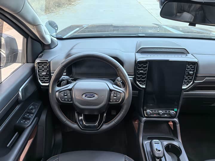 Photo 8 - Ford Ranger