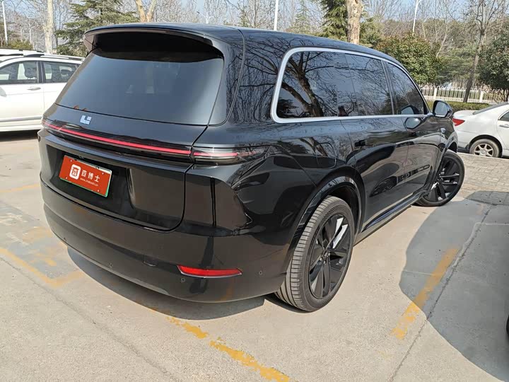 Фото 2 - LiXiang L9