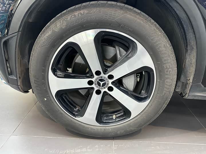 Фото 9 - Mercedes-Benz GLC-Class