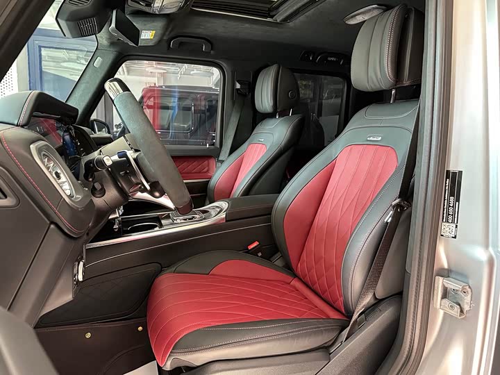 Фото 8 - Mercedes-Benz G-Class AMG