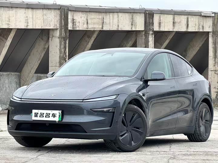 Photo 1 - Tesla Model Y