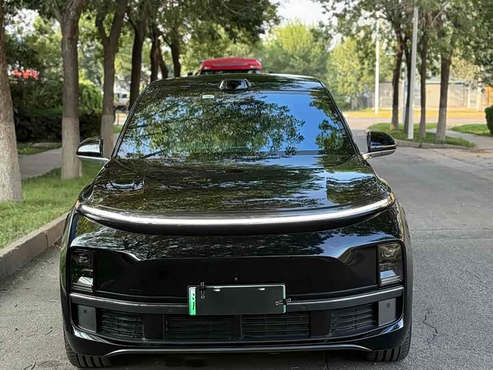 Фото 2 - LiXiang L9