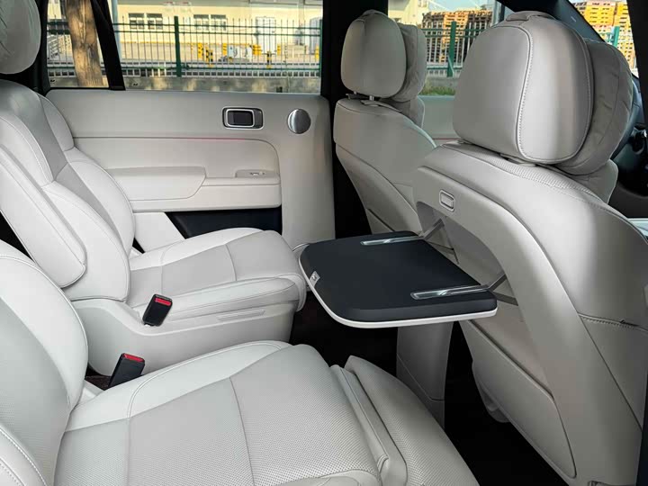 Фото 7 - LiXiang L9