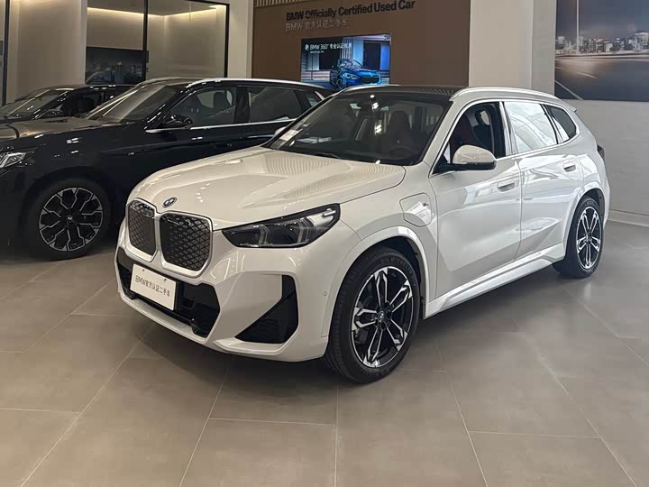 Фото 1 - BMW iX1