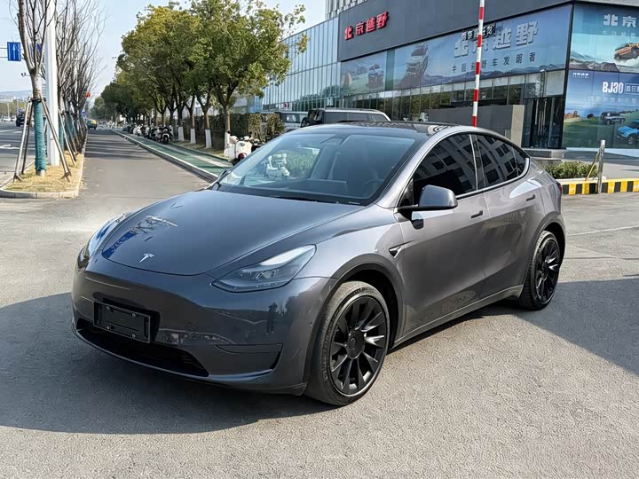 Photo 1 - Tesla Model Y