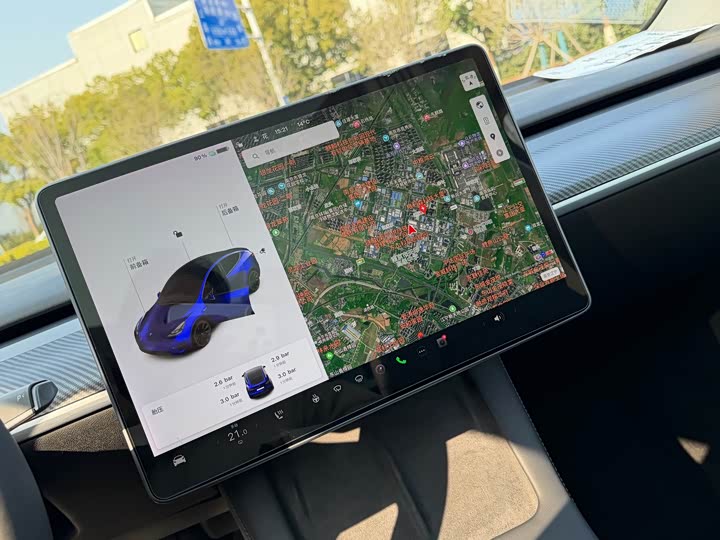 Photo 4 - Tesla Model Y