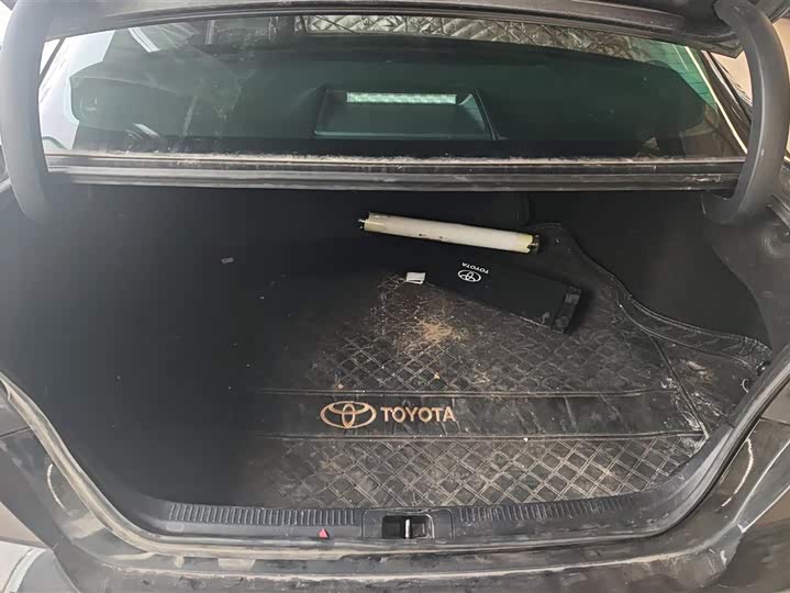 Фото 4 - Toyota Camry