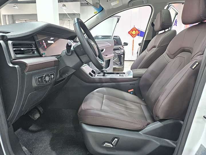 Photo 8 - Jetour X90 Plus