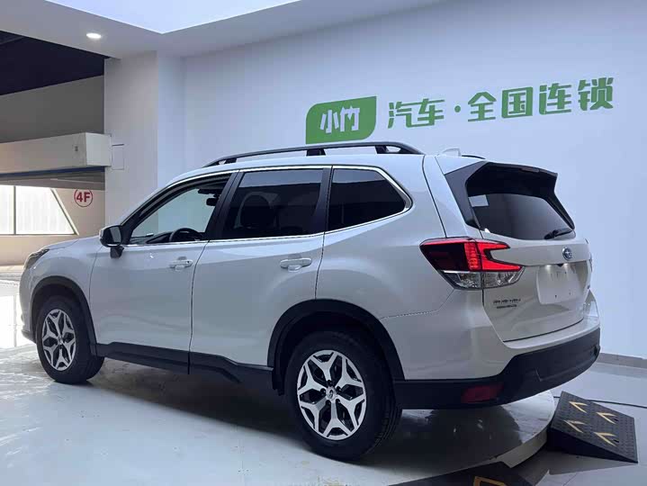 Photo 4 - Subaru Forester