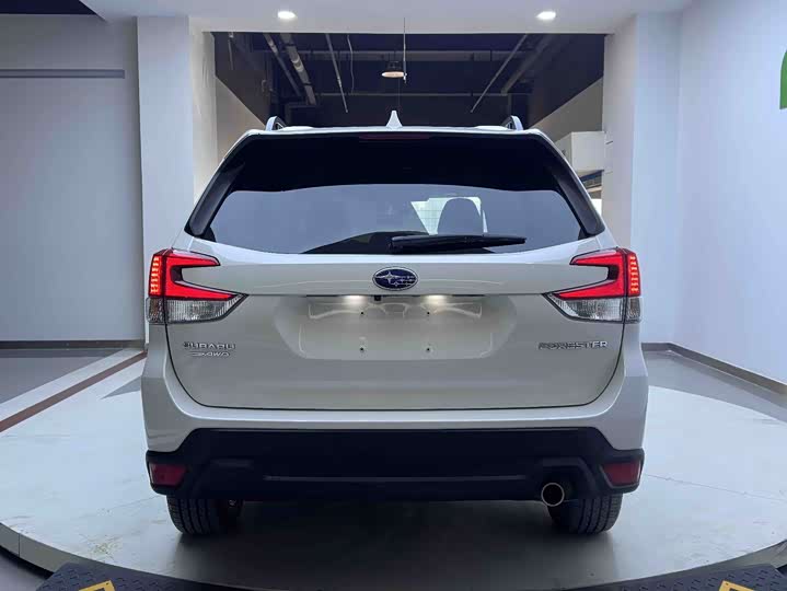 Photo 6 - Subaru Forester