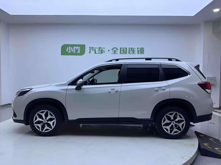 Photo 8 - Subaru Forester