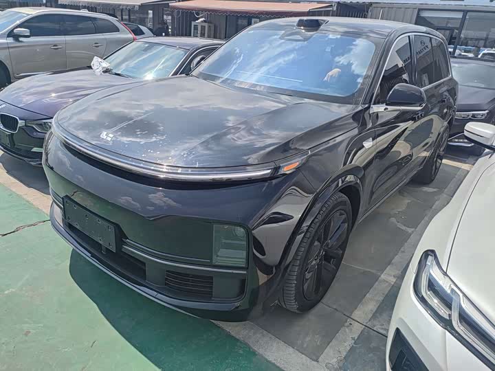 Фото 1 - LiXiang L9