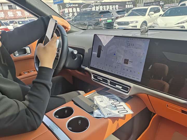 Фото 7 - LiXiang L9