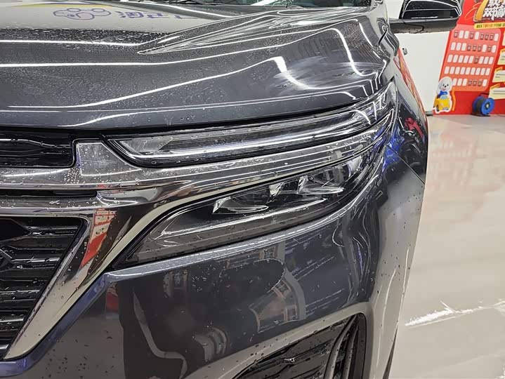 Фото 5 - Chevrolet Equinox