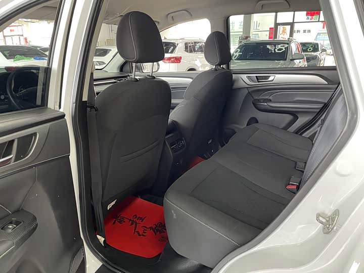 Фото 8 - Haval M6