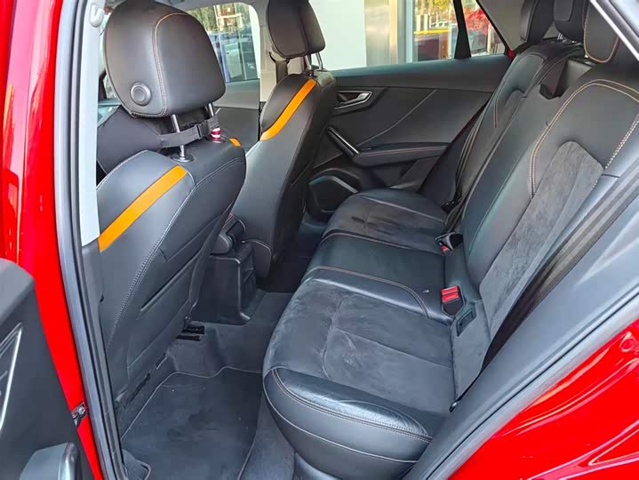 Фото 6 - Audi Q2L e-tron