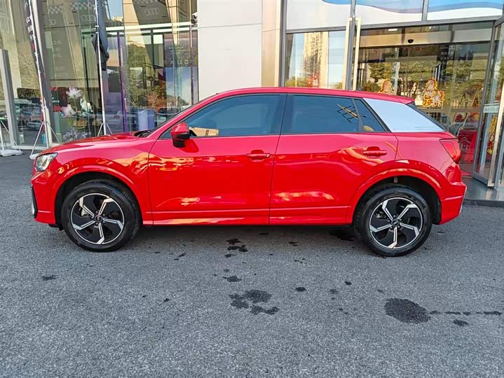 Фото 7 - Audi Q2L e-tron