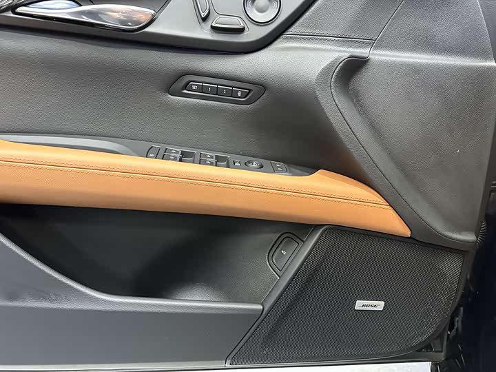 Фото 9 - Cadillac CT6