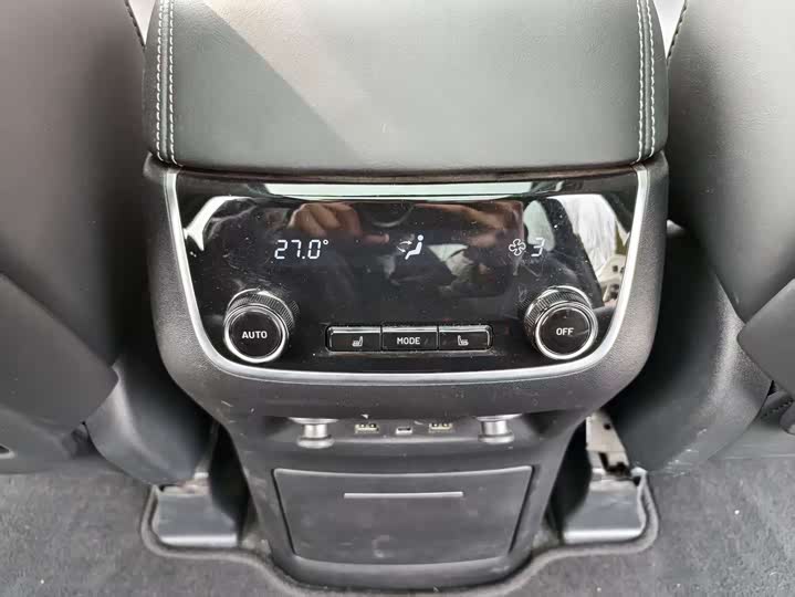 Фото 5 - LiXiang One